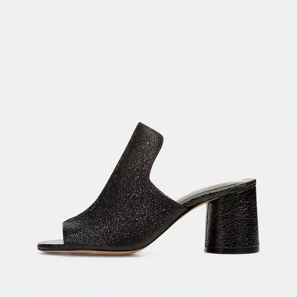 Vince Shoes - Vince Tanay Crinkled Patent Slide Sandal size 9.5 great condition